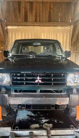 Mitsubishi Pajero V20 Bj 1999 - Mitsubishi Pajero: V20