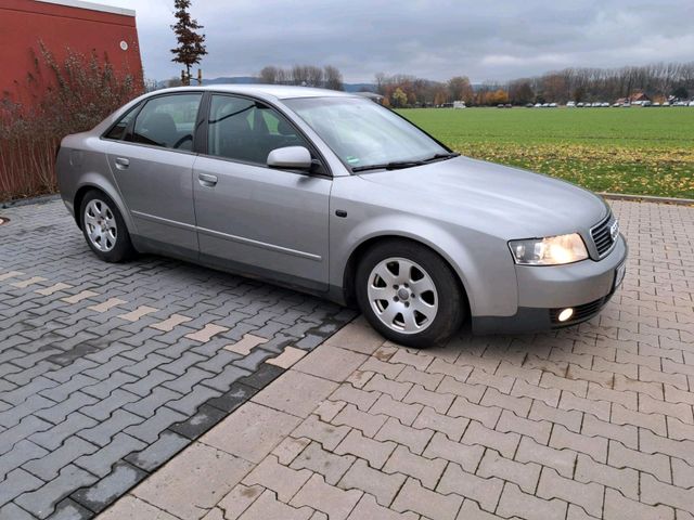 Audi a4 2.0 Benzin Mit TÜV 12/2025