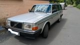 Volvo 240 Family Edition Oldtimer - Volvo 240 mit Benzin-Antrieb