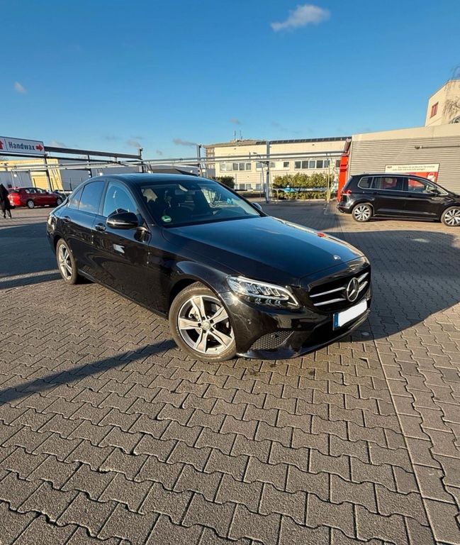 Image of Mercedes-Benz C 220