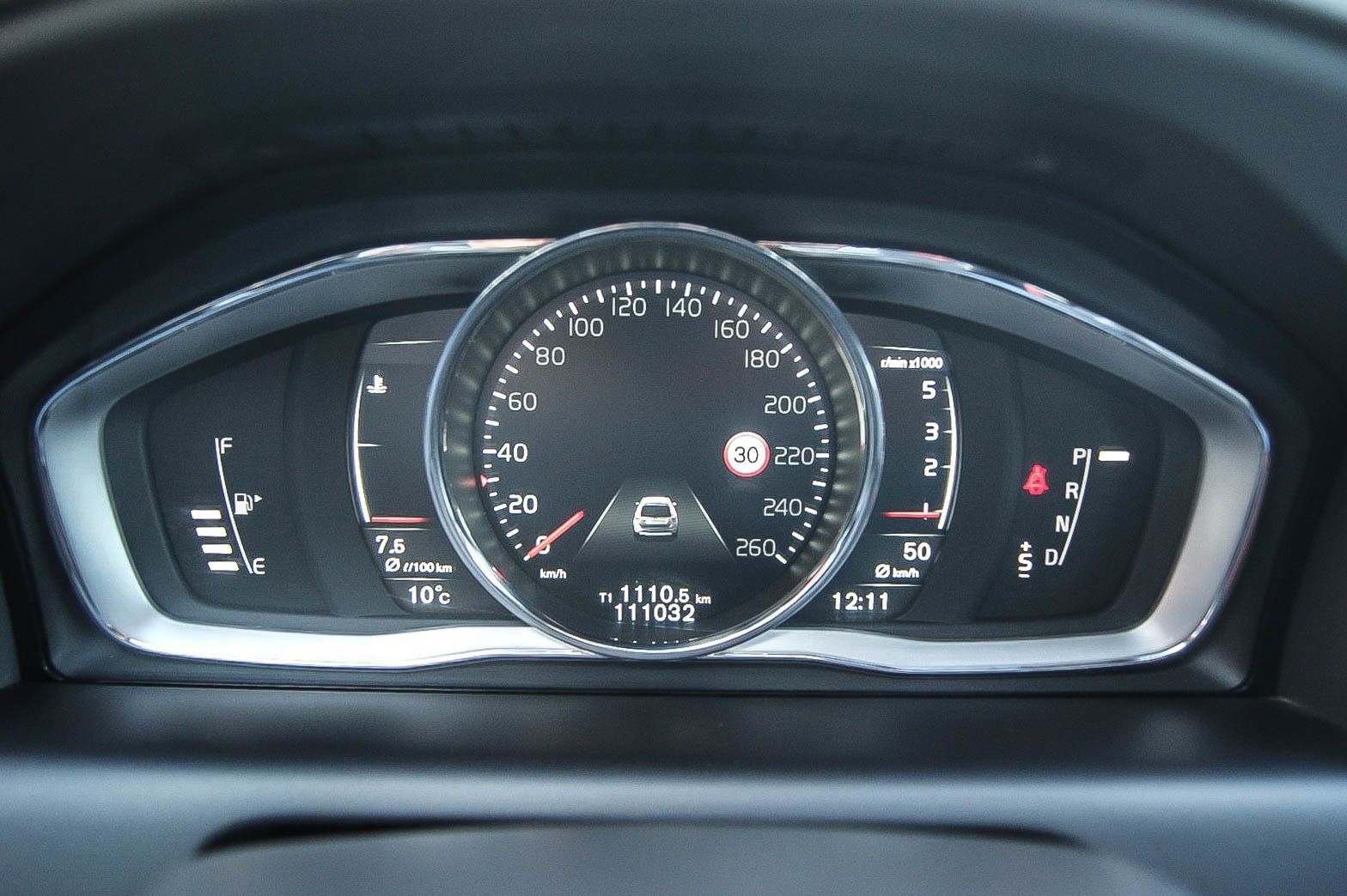 Fahrzeugabbildung Volvo XC60 D5 24 Summum AWD PANO STANDHZG KAMERA LEDER