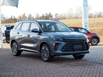 Bild 23 DFSK Fengon 600 Panodach Kamera LED CarPlay