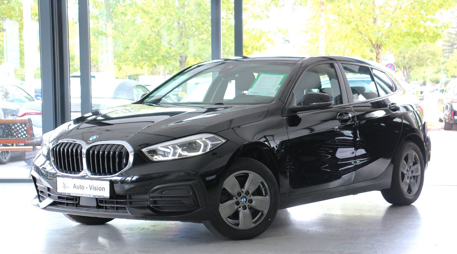 BMW 118 118i Advantage (F40) *LED*SHZ*Navi*PDC*AppleCP