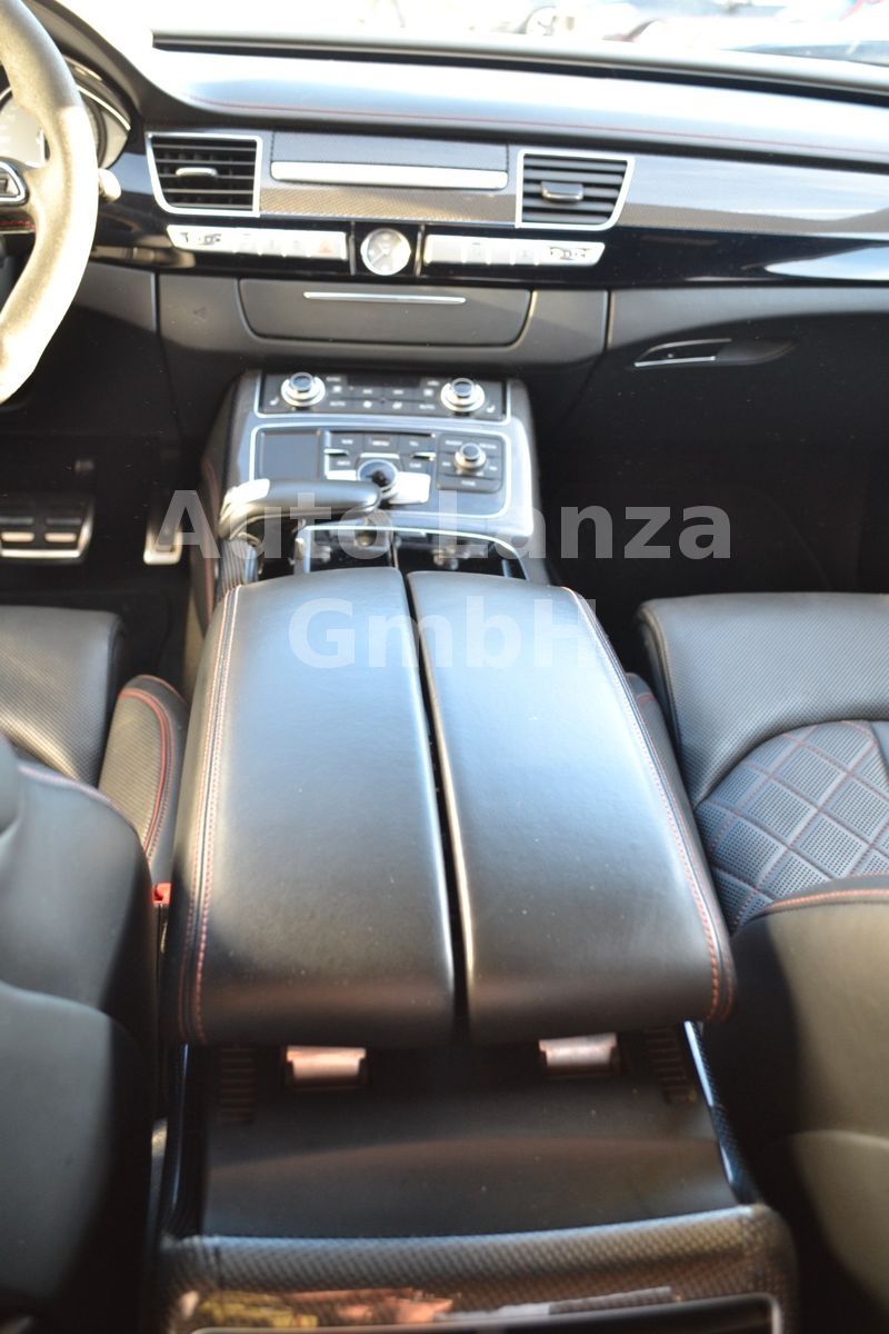 Audi S8 4.0TFSI quattro plus HD 21" LED CARBON KERAMI foto 24