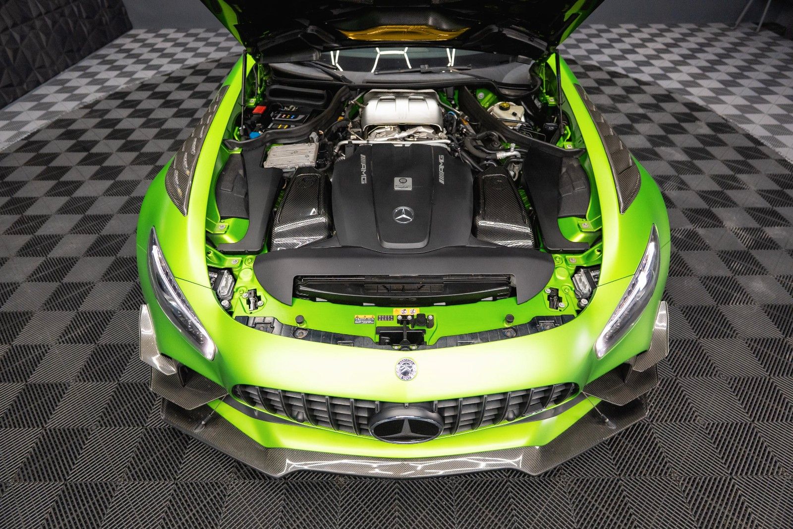 Fahrzeugabbildung Mercedes-Benz AMG GT R Coupe TIKT Performance | 750PS | Carbon