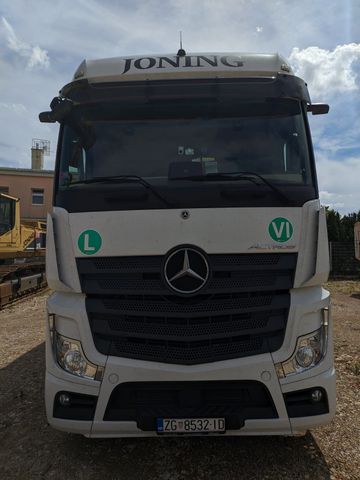 Mercedes-Benz Actros 5