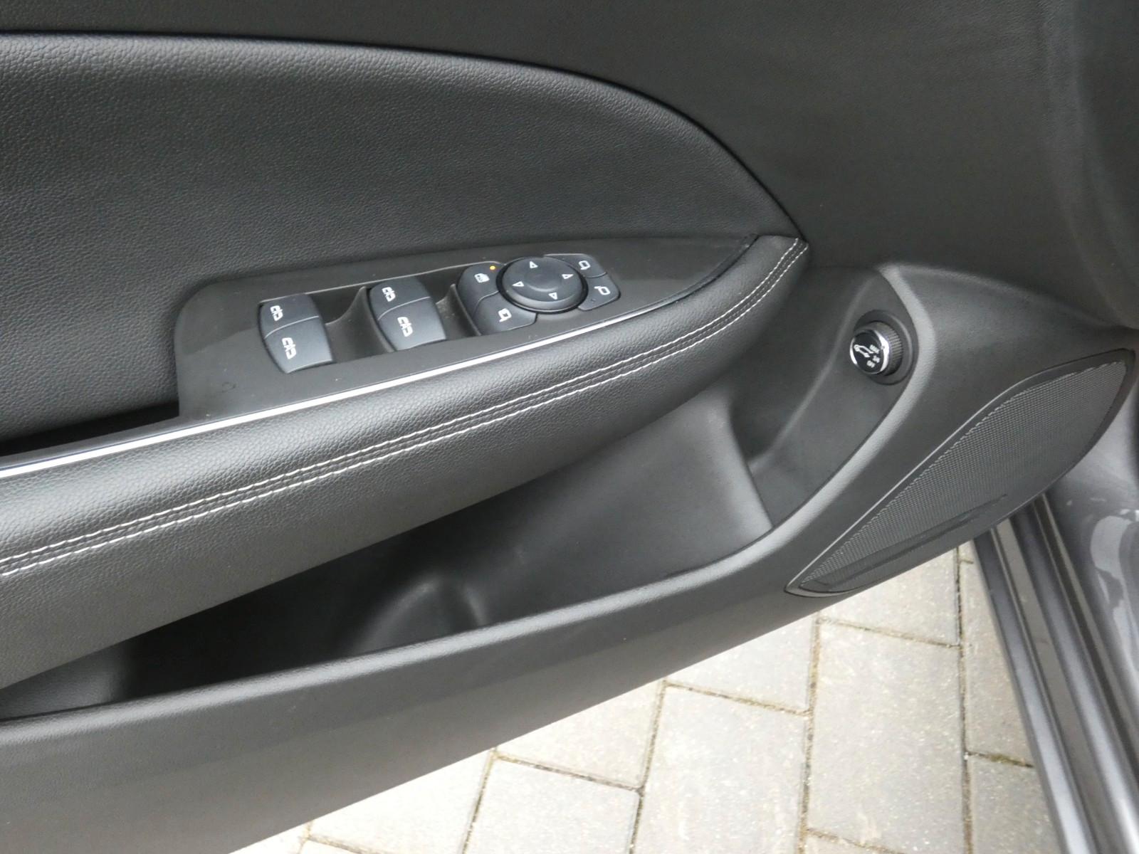 Opel Insignia B Sports Tourer Elegance Navi, Matrix