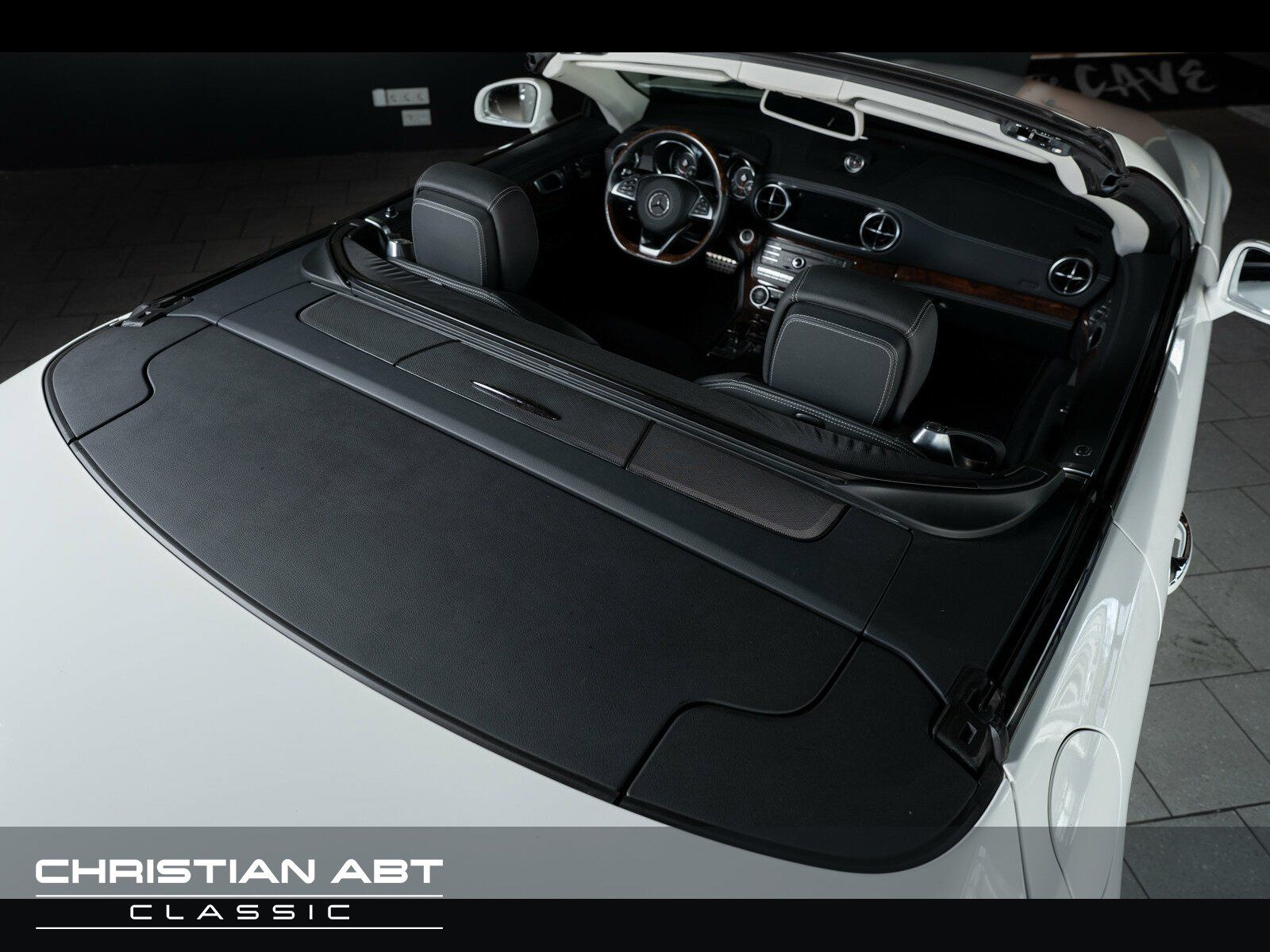 Fahrzeugabbildung Mercedes-Benz SL 500 COMAND/Pano.-Dach/Distronic/Autom./LED