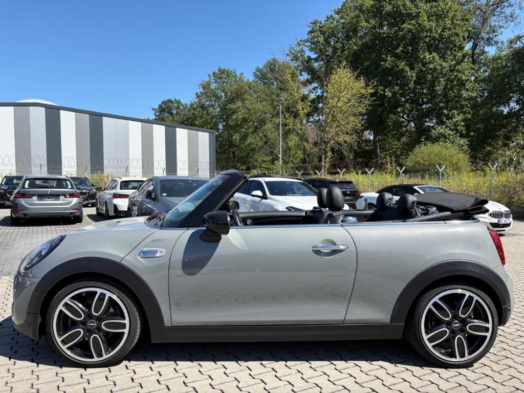 MINI Cooper S Cabrio A el. Verdeck Navi DigitCockpit 