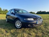 Seat Leon 1.6 Signo TÜV 04/2027 Klima - Seat Leon aus 2000
