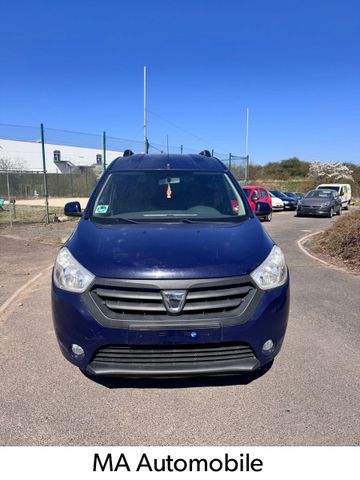 Dacia Dokker Laureate
