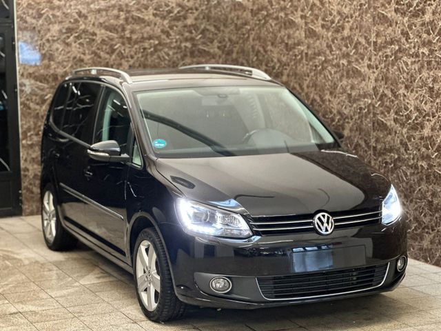 Volkswagen Touran 2.0 TDI Highline DSG Bi Xenon