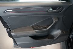 VW T-Roc 1.5 TSI Sport | Navi | App | ACC | AHK VW T-Roc 1.5 TSI Sport | Navi | App | ACC | AHK