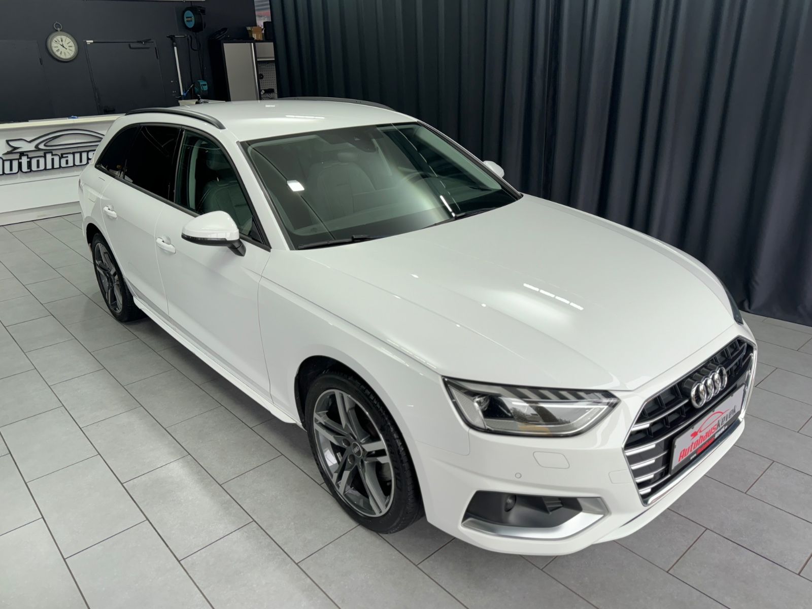 Fahrzeugabbildung Audi A4 Avant 35 TDI advanced*S-TRONIC*NAVI*MATRIX*