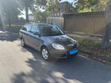 Skoda Fabia Combi Ambiente KLIMA ALU TÜV NEU - Skoda Fabia aus 2009: Kombi