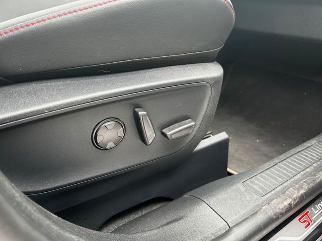 Kuga Hybrid ST-Line X*Head-Up*AHK*360°-Kamera*