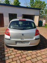 Renault Clio III - Renault Clio mit Diesel-Antrieb: Iii