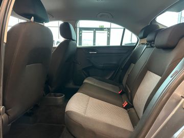 MYAUTOCENTER – Gebraucht- und Jahreswagen mit Werkstattservice in Pfaffenhofen Seat Toledo Reference *1. Hand*Klima*Radio*CD-Player*