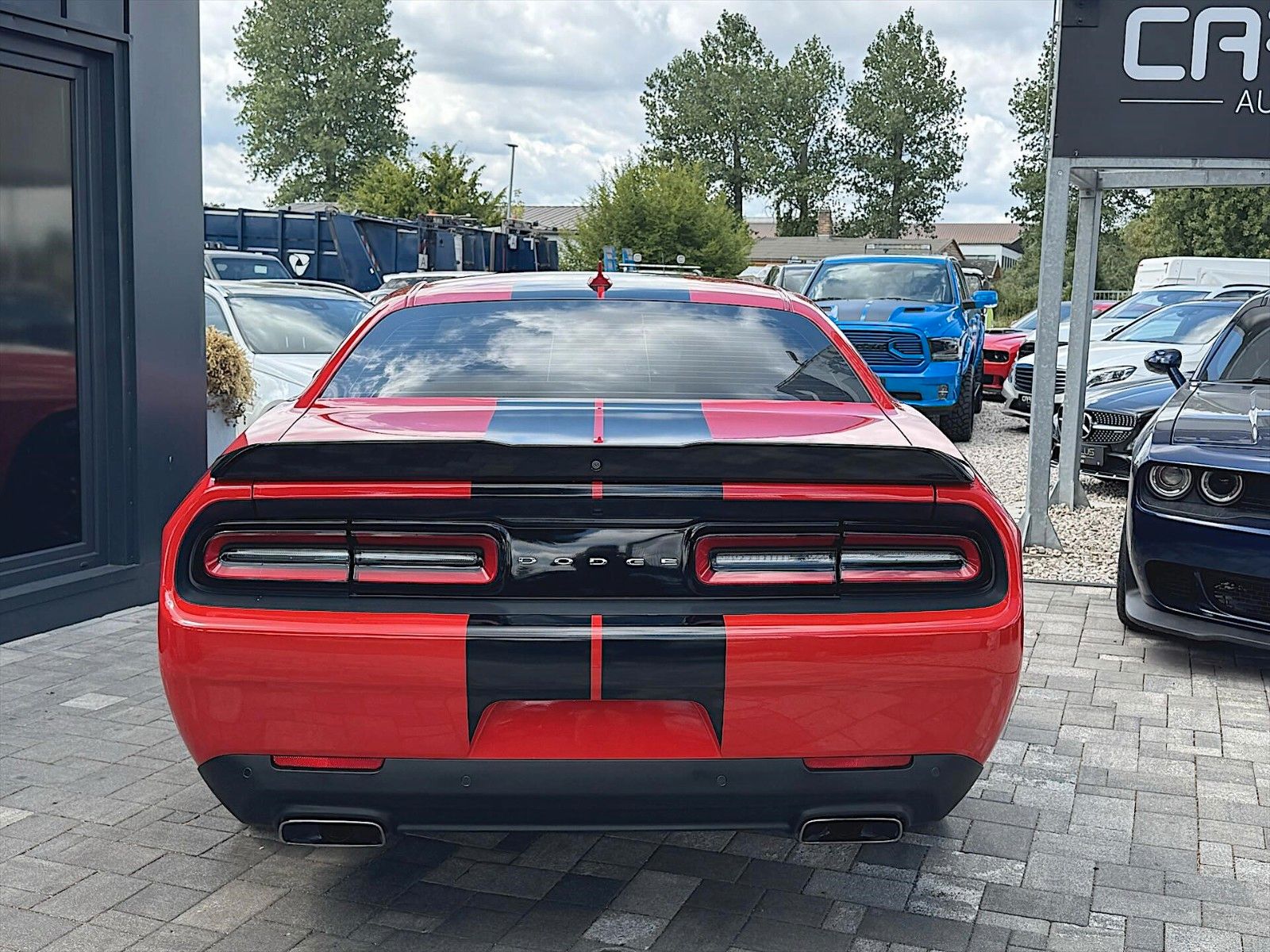 Fahrzeugabbildung Dodge Challenger 6.4 V8 SRT 392 SCAT PACK Performance
