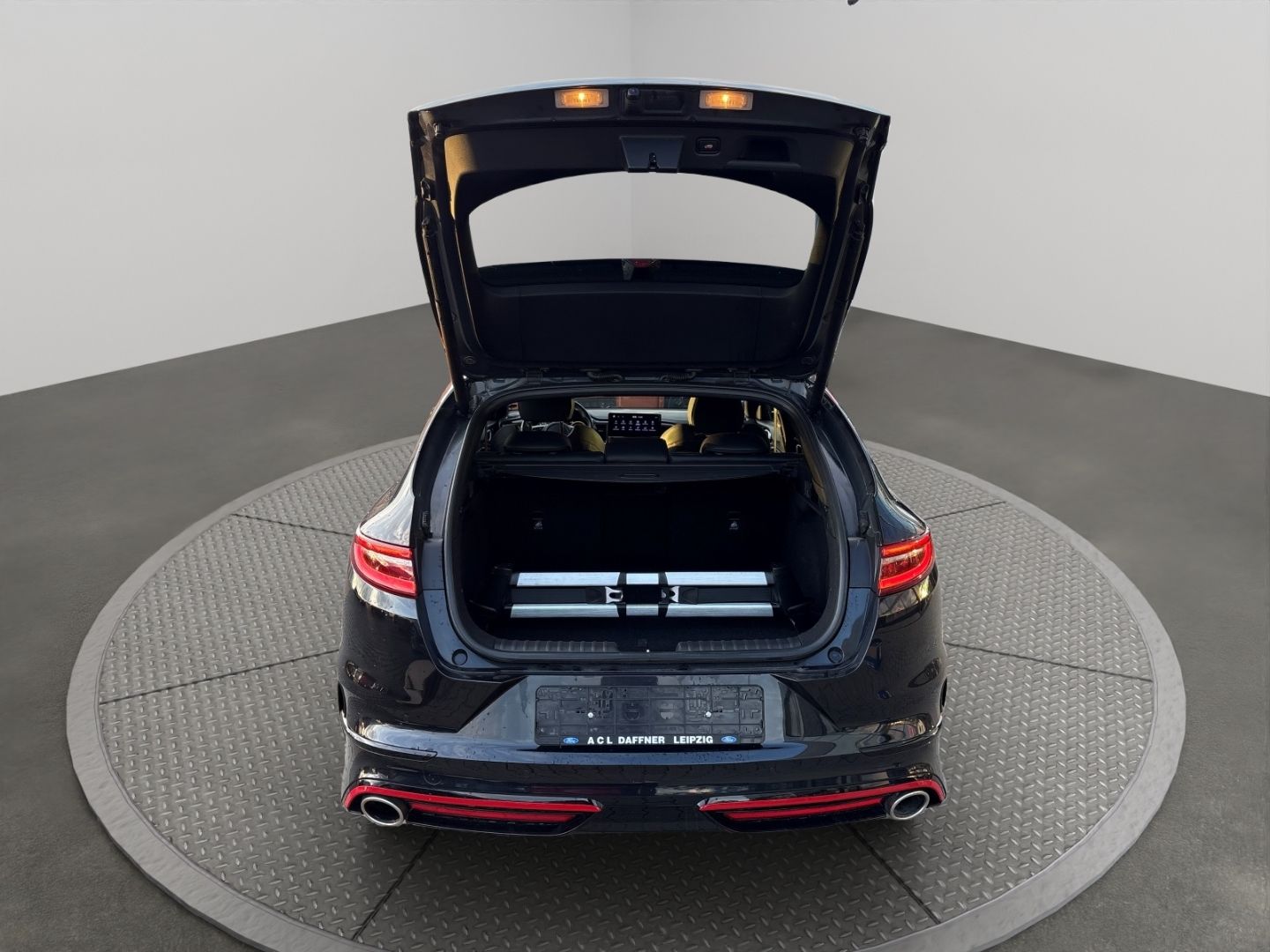 Fahrzeugabbildung Kia ProCeed GT 1.6 VerkehrszeichenERK Kamera LED