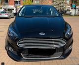 Ford S-Max Aut./7Sitzer/Leder/AHK/LED/Pano - Ford S-Max in Kiel