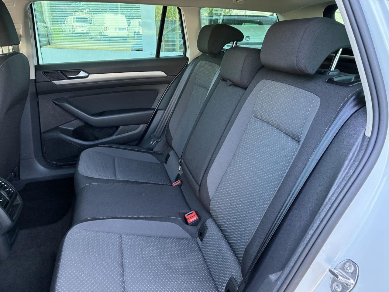 Volkswagen Passat Variant - Bild 7