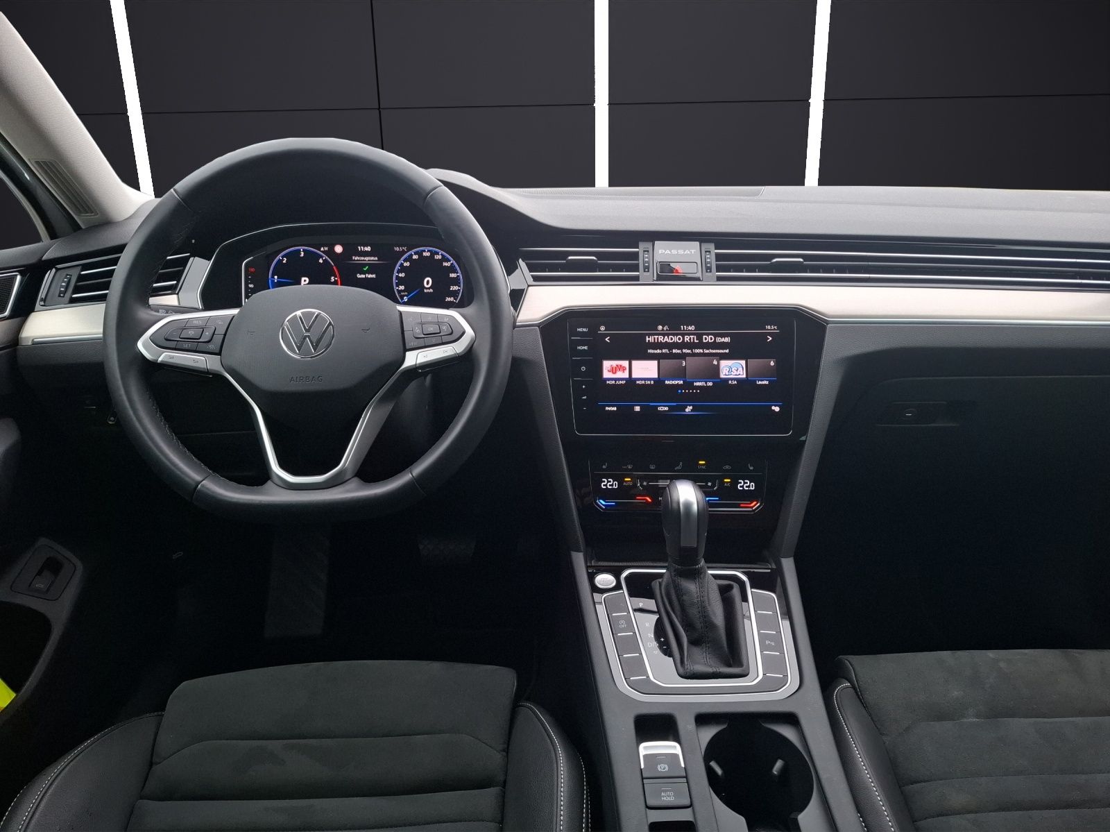 Fahrzeugabbildung Volkswagen Passat Variant TDI Elegance DSG Standhzg. Matrix