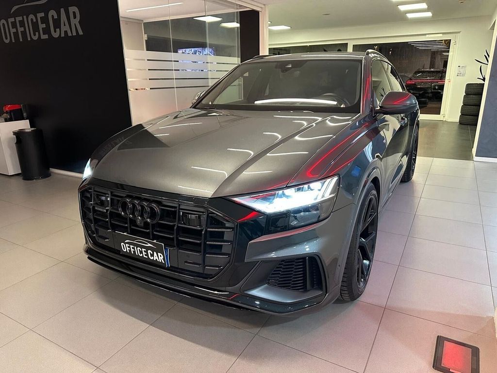Image of Audi Q8