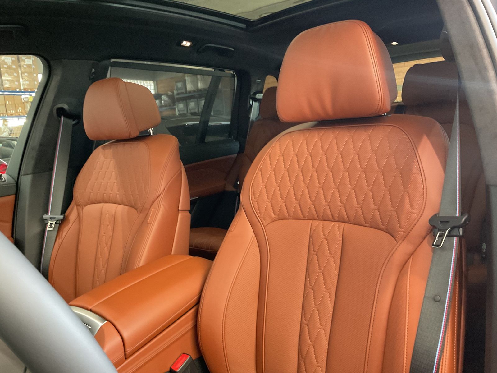 Fahrzeugabbildung BMW X7 xDrive40d Sitzbelüftung, H&K Hifi, AHK DAB