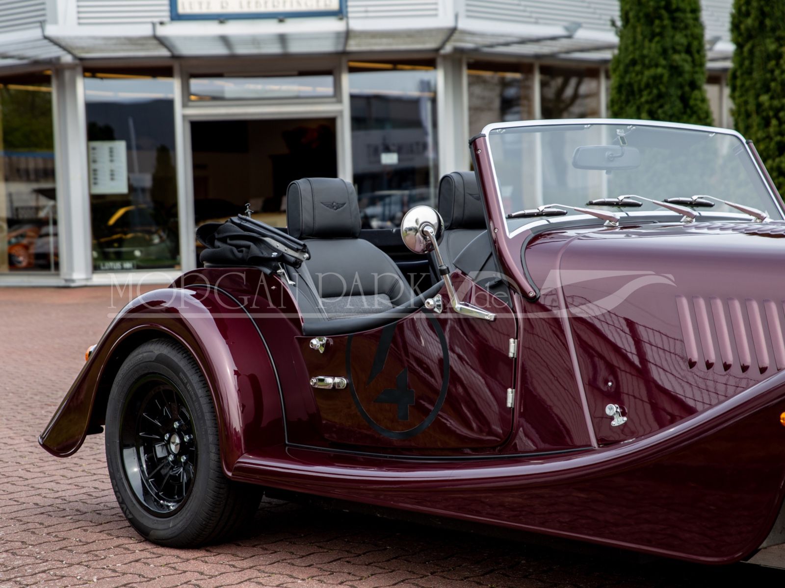 Fahrzeugabbildung Morgan Plus Four MY23 Neuwagen