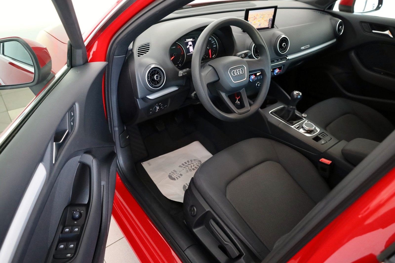 Fahrzeugabbildung Audi A3 Sportback 30 TDI Navi,Xenon,SH,PDC,Allwetter