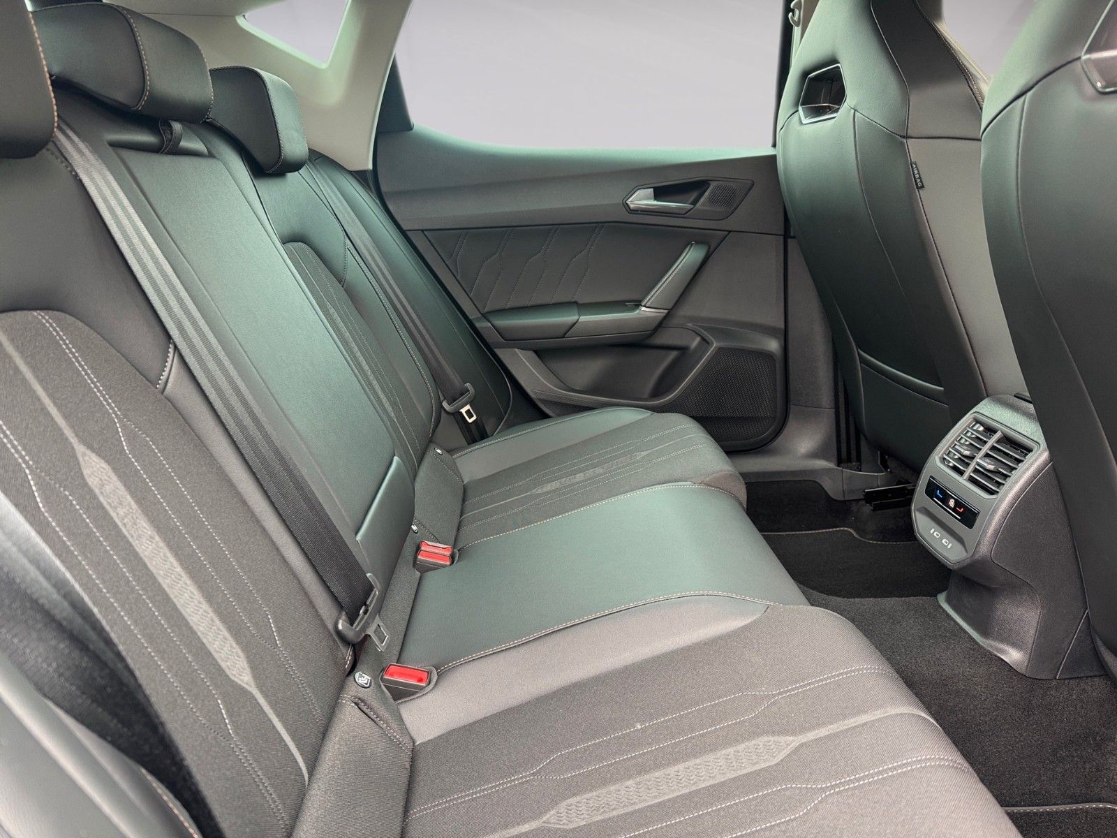 Fahrzeugabbildung CUPRA Leon 1.5 TSI