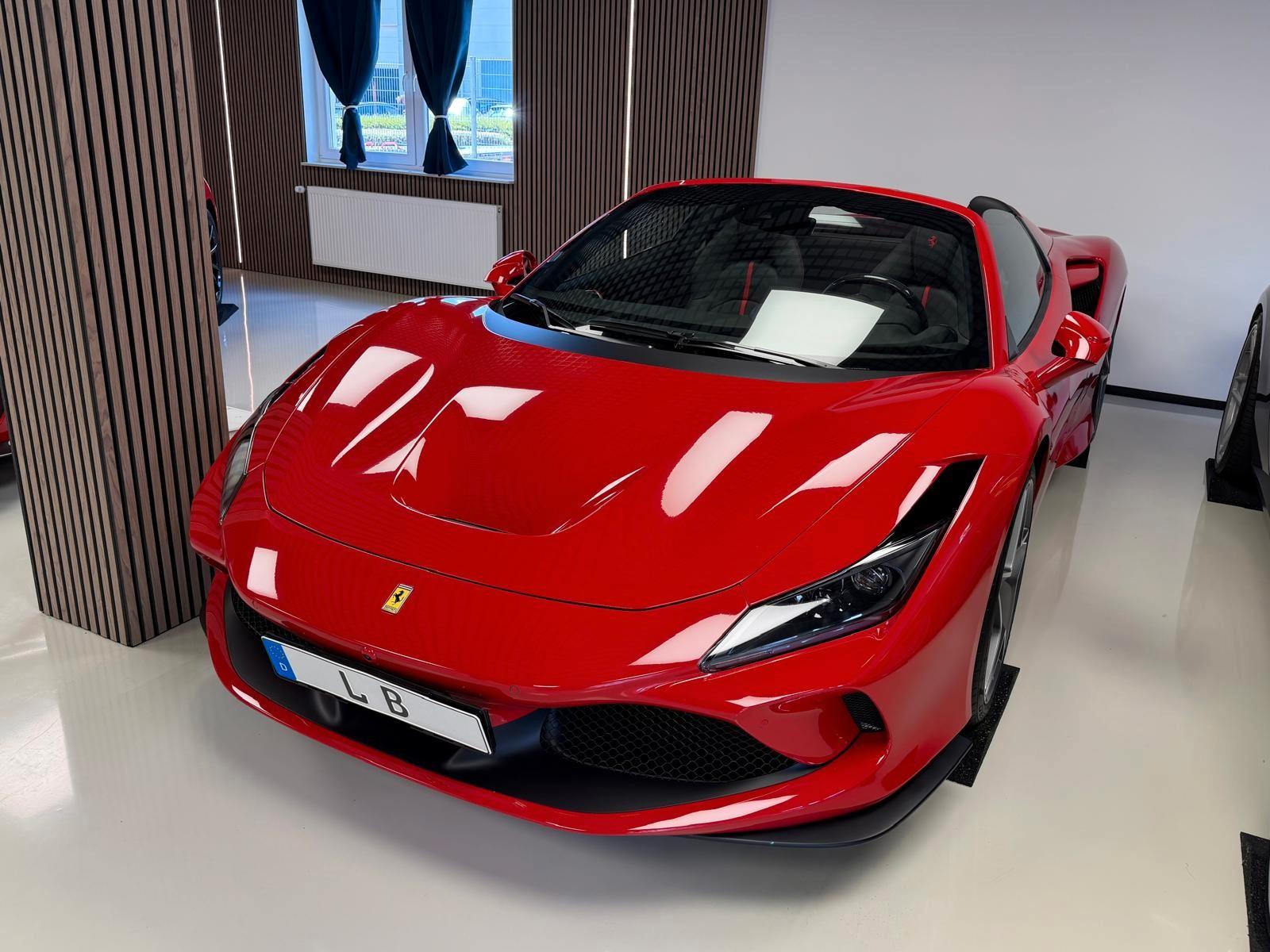 Ferrari F8 Spider DCT