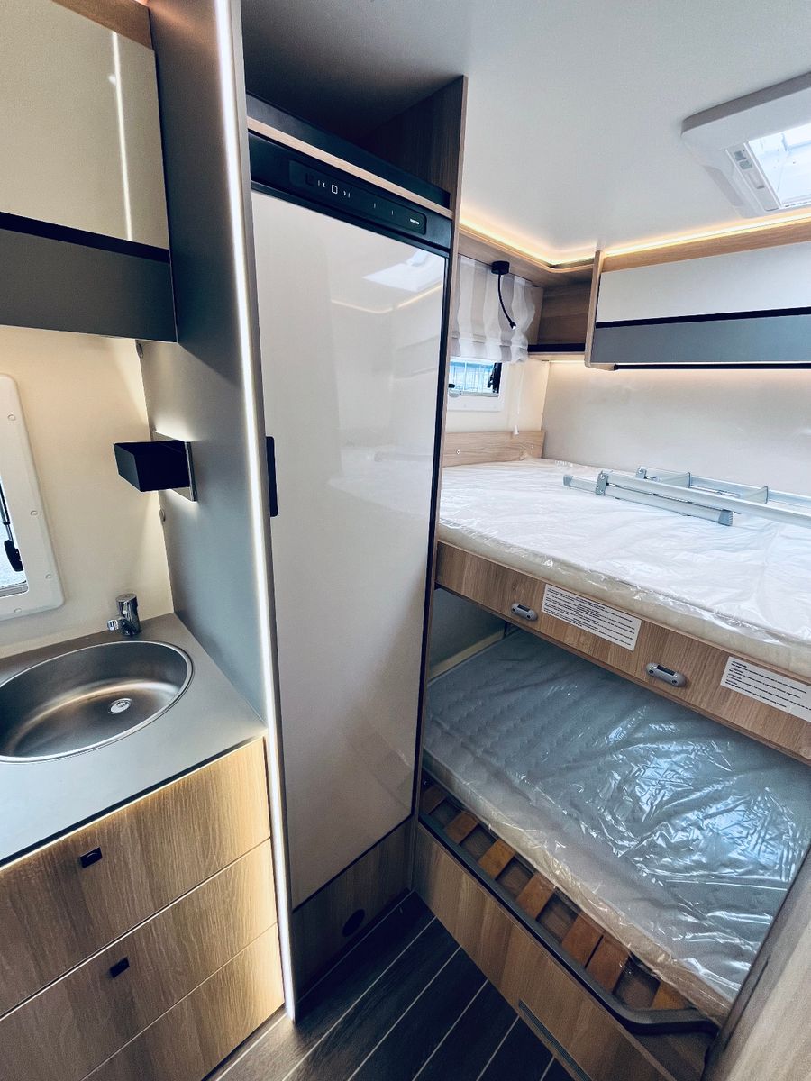 Fahrzeugabbildung NobelART A-9000 - Modell 2026