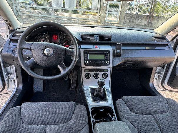 Volkswagen Passat 2006 — photo 9