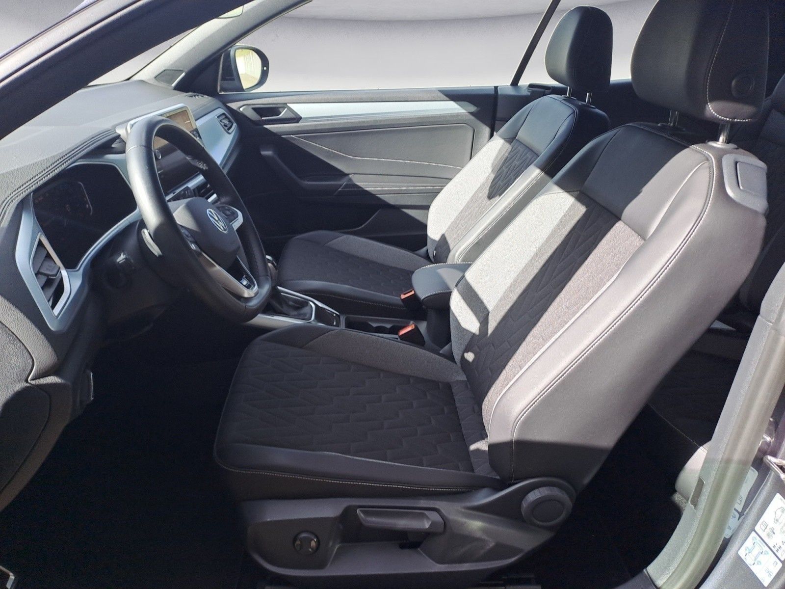 Volkswagen T-Roc - Bild 8