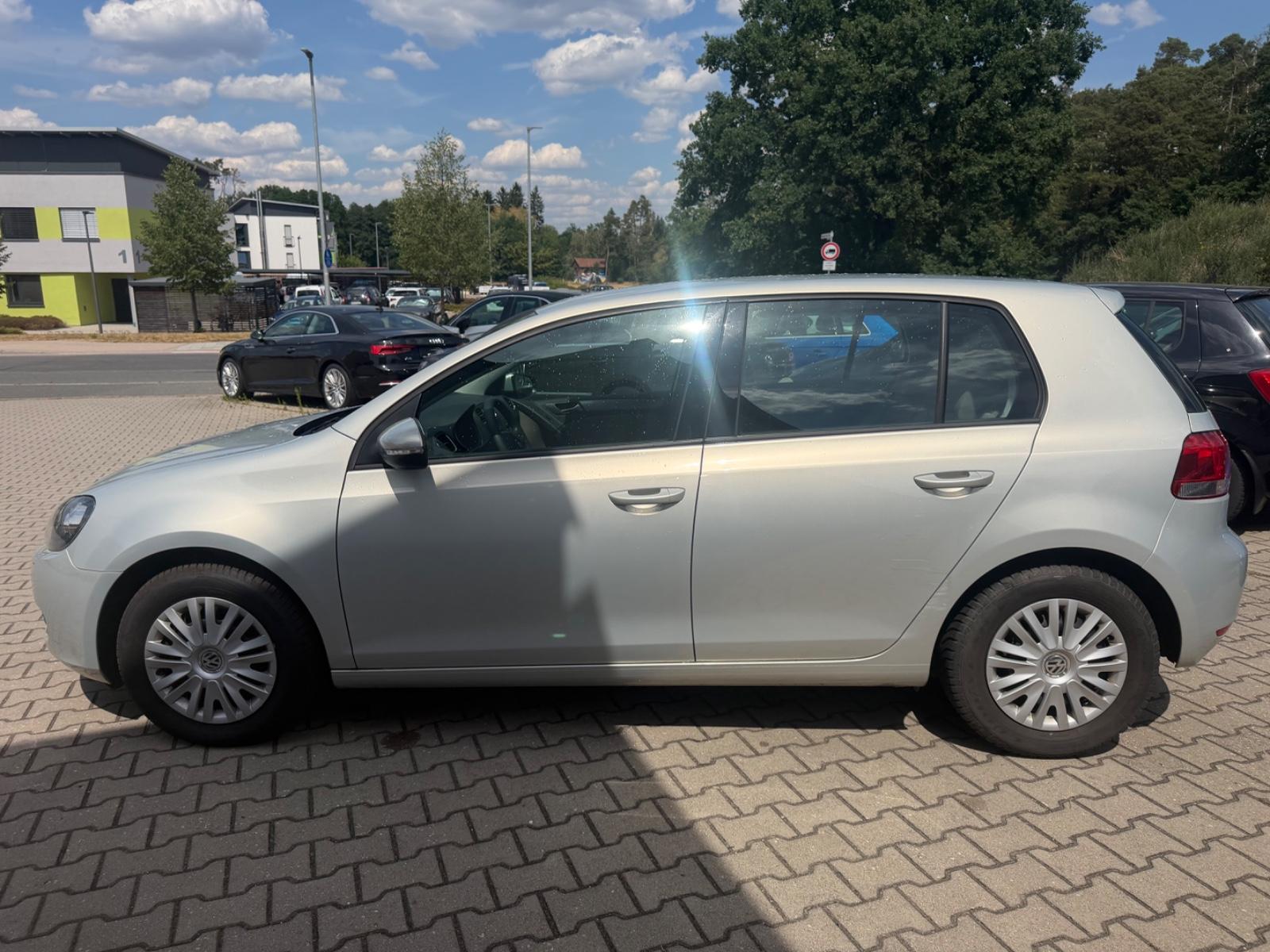 Volkswagen Golf VI Trendline*1.HAND*KLIMA*SHZ*TOP*PDC