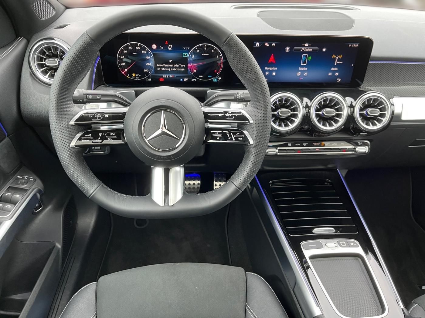 Mercedes-Benz GLB 200 AMG Edition Pano AHK Night Kamera LenkHz foto 10