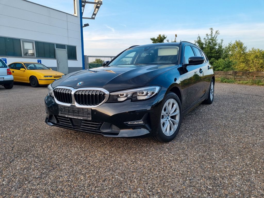 Image of BMW 320