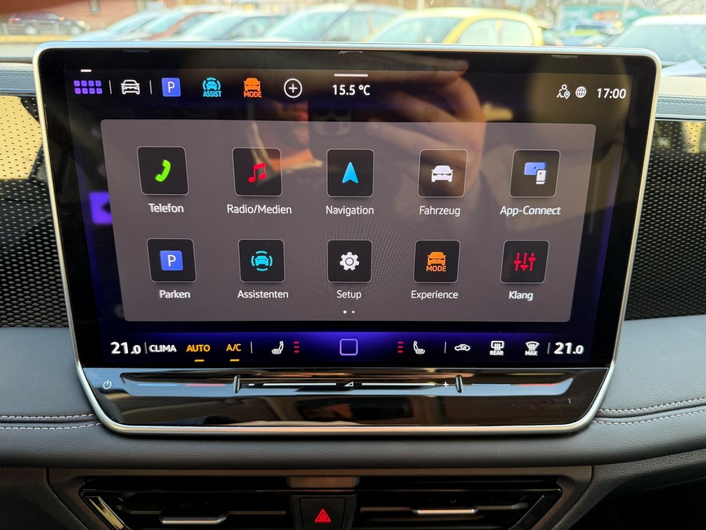 Fahrzeugabbildung Volkswagen Tiguan 1.5 eTSI 110 kW Life Navi Digitales Cockp