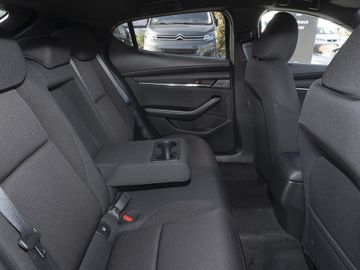 Mazda 3 Exclusive-Line Matrix-LEDBose360°AlexaHead