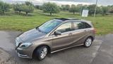 Mercedes-Benz B 180 BlueEFFICIENCY Sportstourer -Autmatik - - Mercedes-Benz B 180 in Lübeck