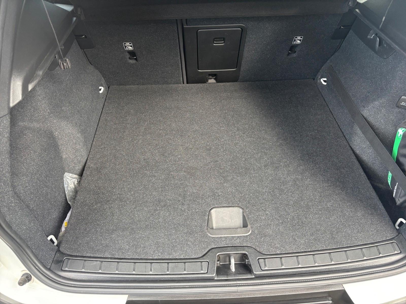 Volvo XC 40 XC40 Momentum Pro 2WD