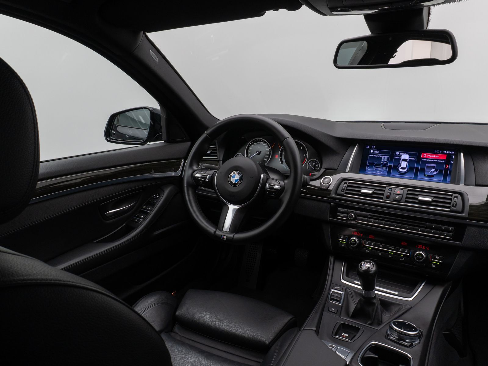 Fahrzeugabbildung BMW 525d M Sport Kamera HUD HiFi DrivingAssist LED