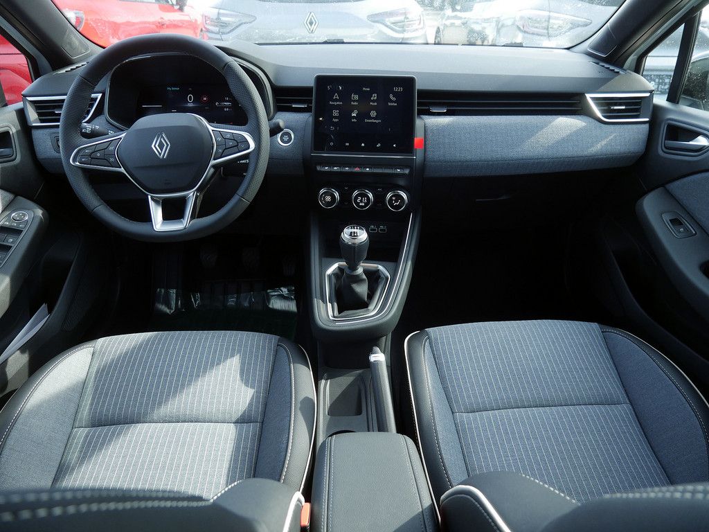 Fahrzeugabbildung Renault Clio Techno TCe 90