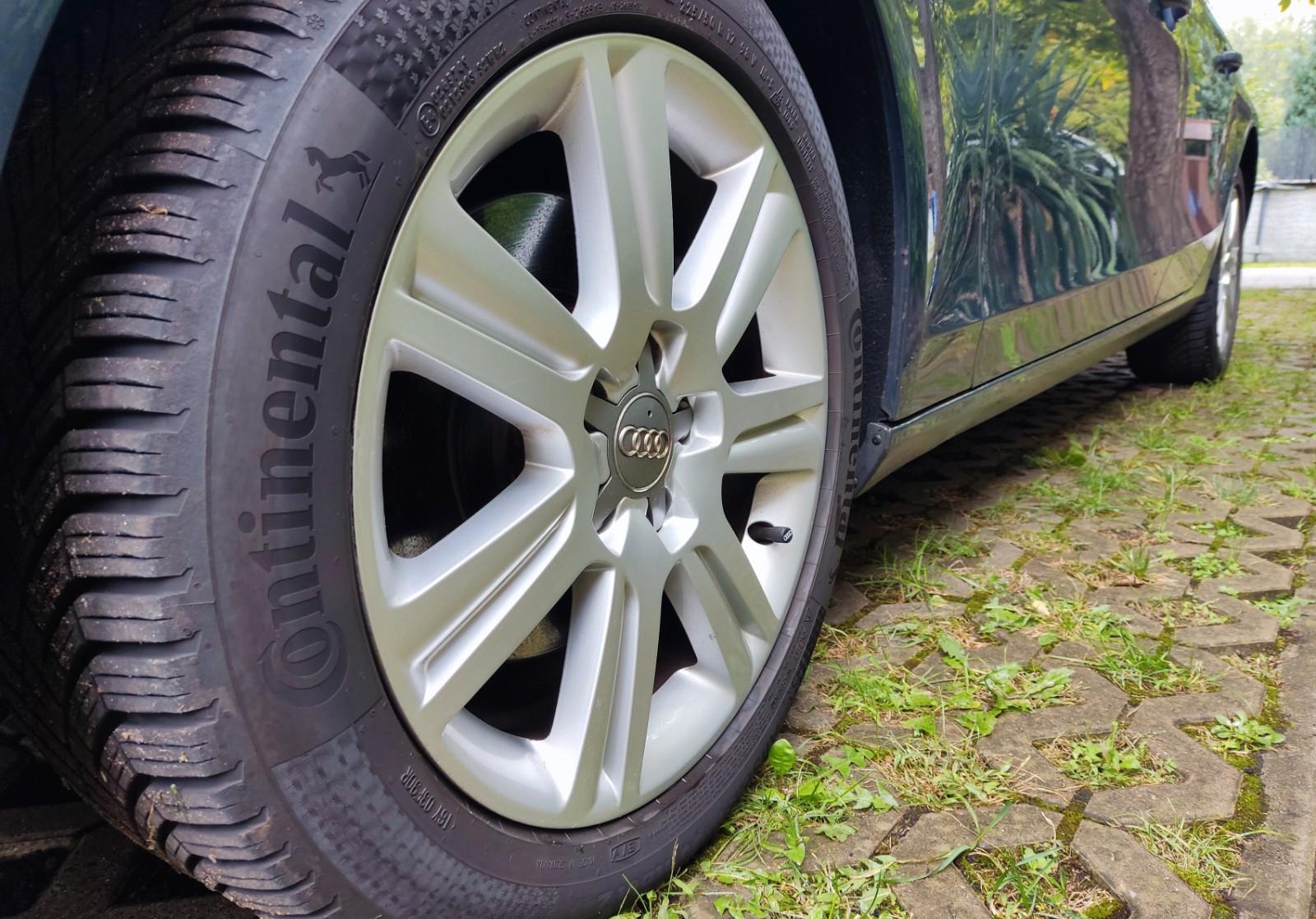 Audi A4 2009 — photo 12