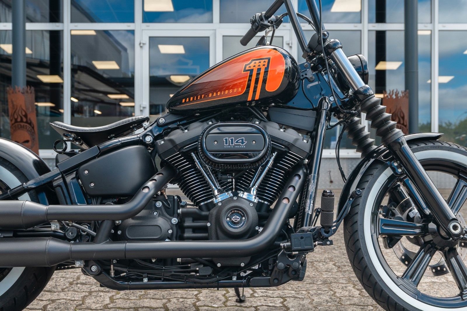 Fahrzeugabbildung Harley-Davidson Softail FXBBS Street Bob - Jekill & Hyde- Bobber