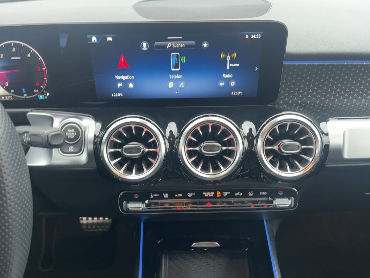 Fahrzeugabbildung Mercedes-Benz GLB 220 d 4M AMG/Night/Kamera/AHK