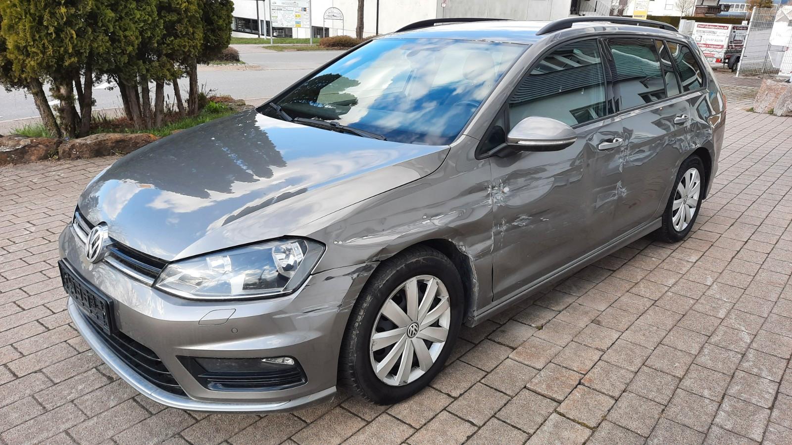 Volkswagen Golf VII 2.0 TDI Var BMT *R_LINE-DSG-NAVI-EURO6*