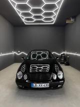 Mercedes-Benz CLK 430 V8 - Mercedes-Benz CLK 430 mit Benzin-Antrieb: Coupe